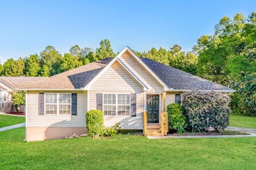 1282 RAILROAD DR Hayden, AL 35079